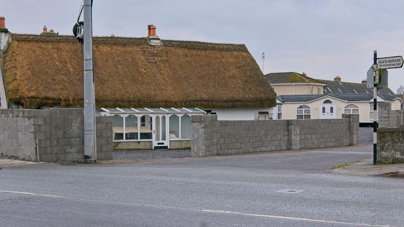 BREAKING: Planning application in for wall at historic Kildare cottage where council ordered work to stop