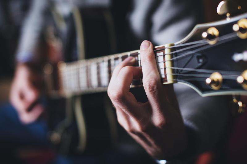 Indie rock singer to play concert inside popular Kildare town café