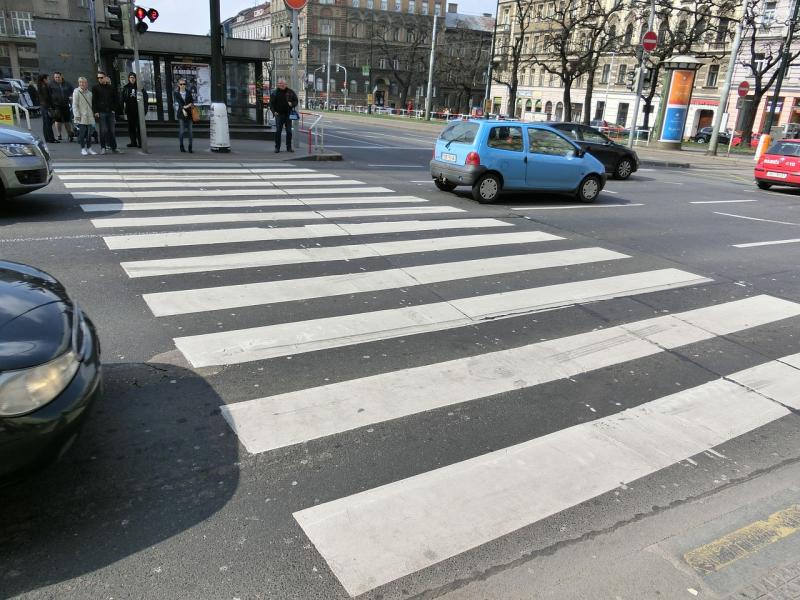 Raised pedestrian crossings ruled out in this Kildare town despite danger