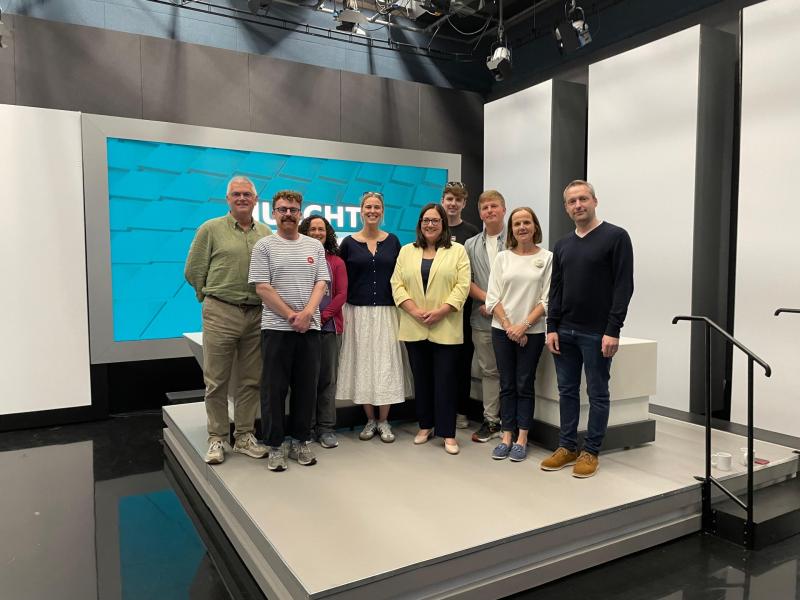 Two Kildare ladies catch up on hometown news at TG4 