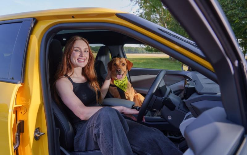 Ford launches Kildare community initiative with Irish Guide Dogs for the Blind