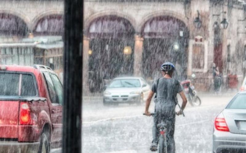 LIVE: Met Éireann urges caution this weekend as weather warning is issued for Laois