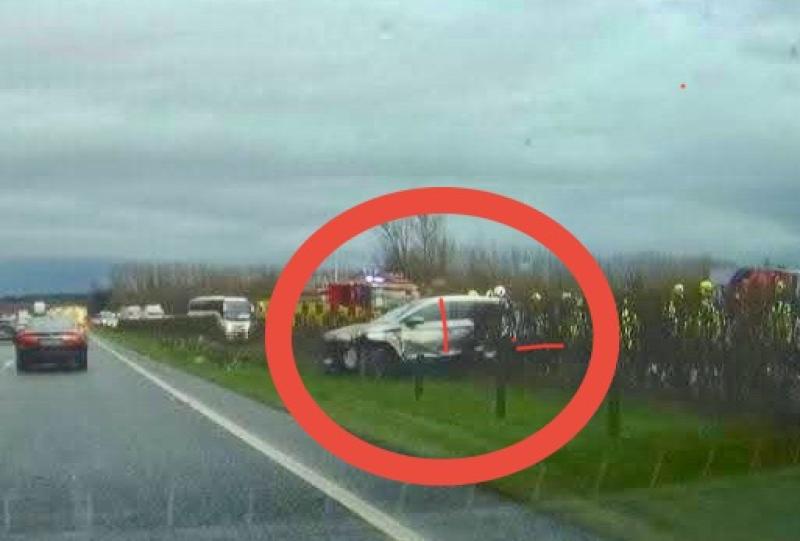 LATEST: Car ends up in central median on Kildare motorway 