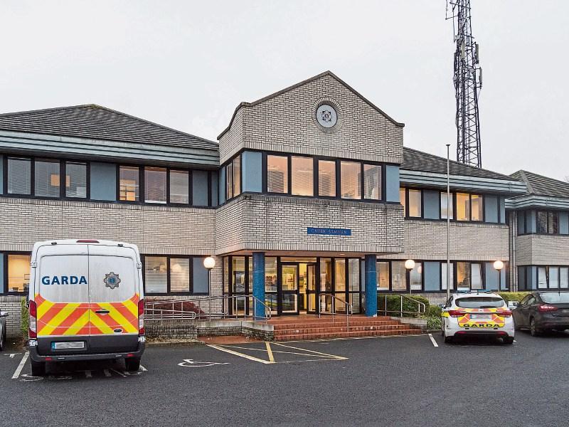 Man assaulted and knocked unconscious in Naas