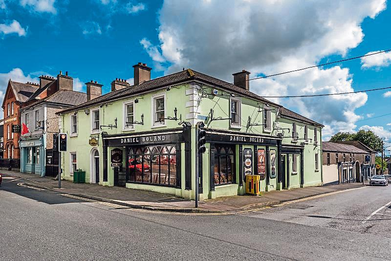 Iconic Kildare town pub to go under the hammer