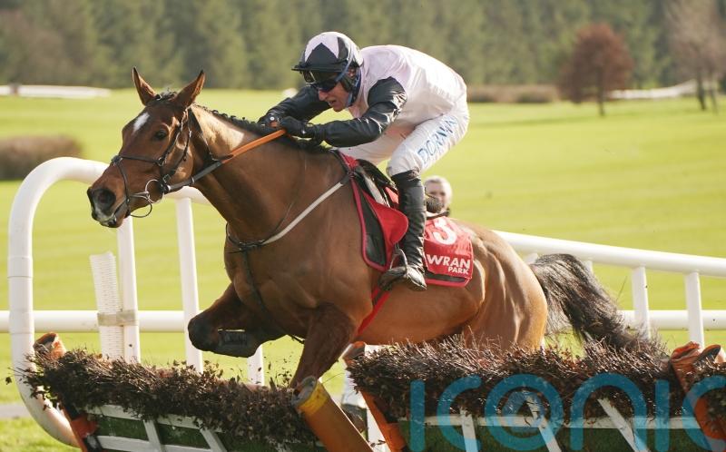 Teahupoo inflicts shock defeat on Honeysuckle at Fairyhouse