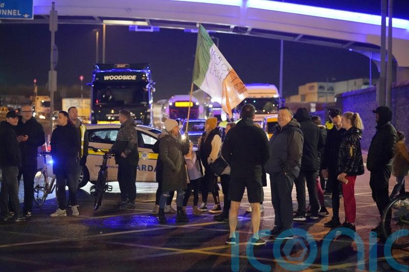 Department ‘deplores’ protests held outside centres where migrants are living