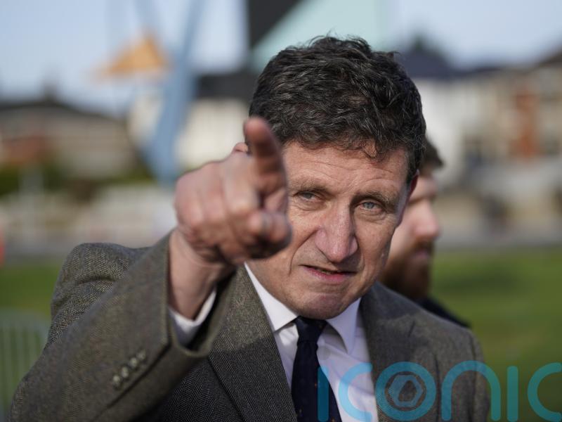 Political divisiveness will hamper climate change efforts, minister says