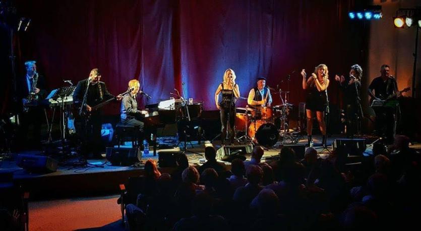 The Piano Man and 52nd Street Band John Forde. Pic. Aishling Conway