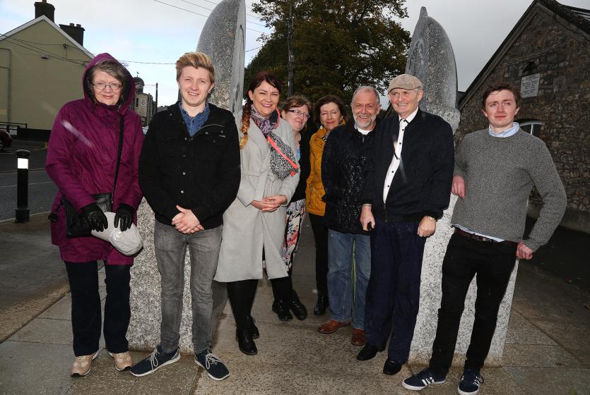 Sculptor Noel Scully with family members
