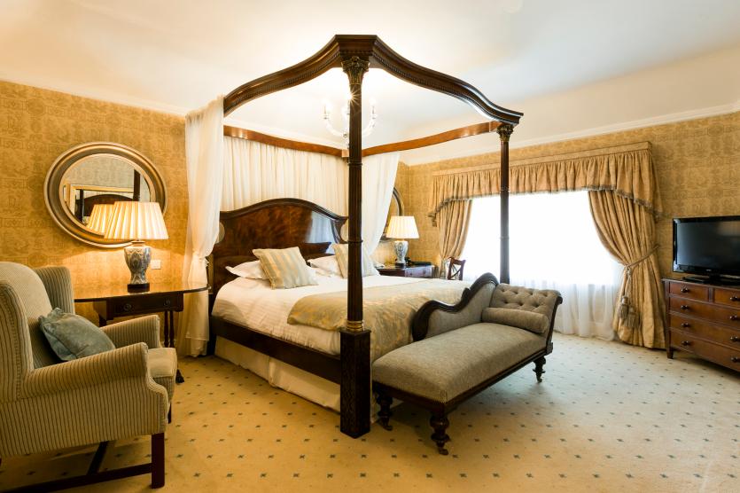 KEADEEN HOTEL BED