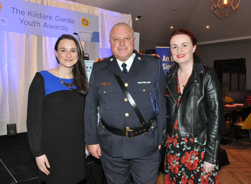 aDSC_0024 Marie Brennan (Newbridge Silverware), Superintendent Declan McCarthy and Simone Hassett (Newbridge Silverware)