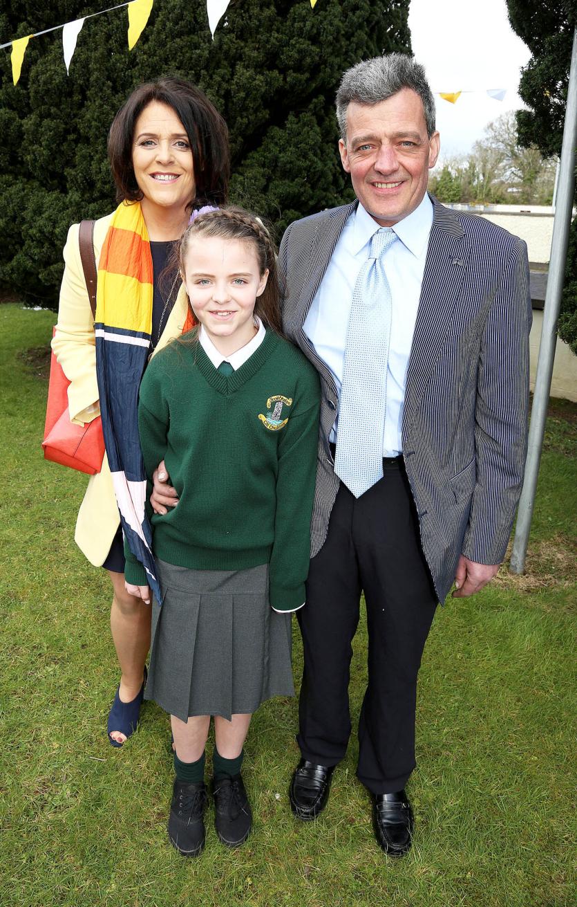 Jenna, Aisling and Godfrey Hegarty