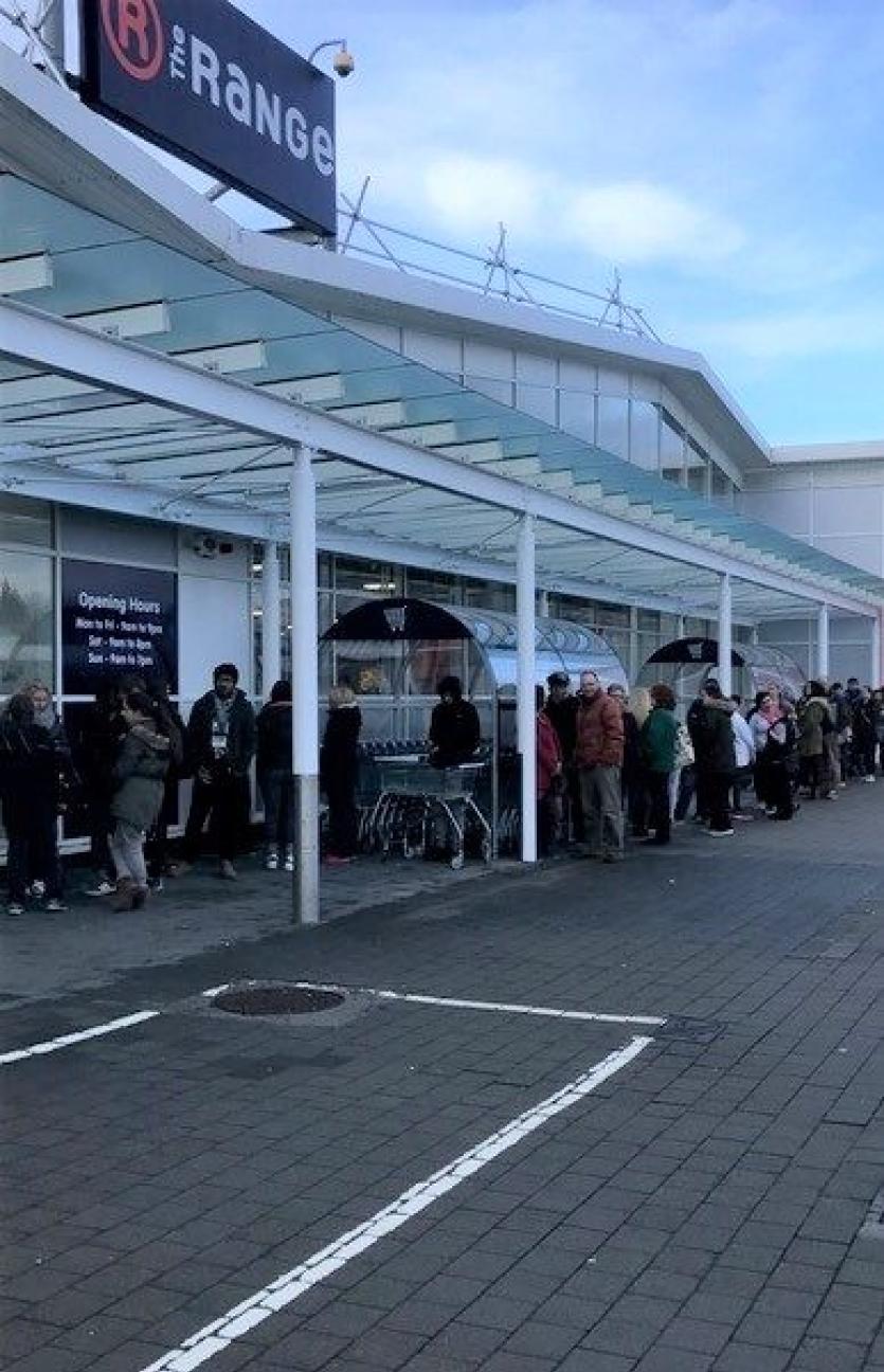 Maynooth (15)- Queue 2