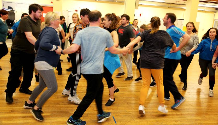 NEWBRIDGE MUSICAL SOCIETY THE WEDDING SINGER (8)