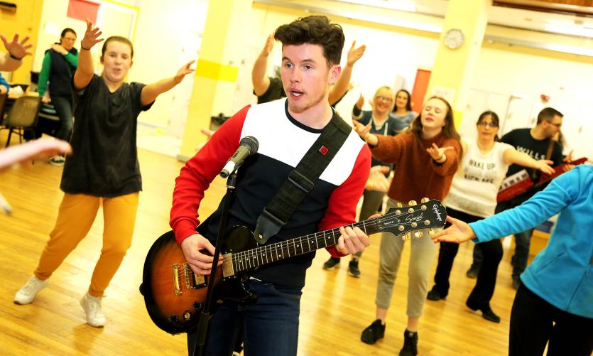 NEWBRIDGE MUSICAL SOCIETY THE WEDDING SINGER (41)