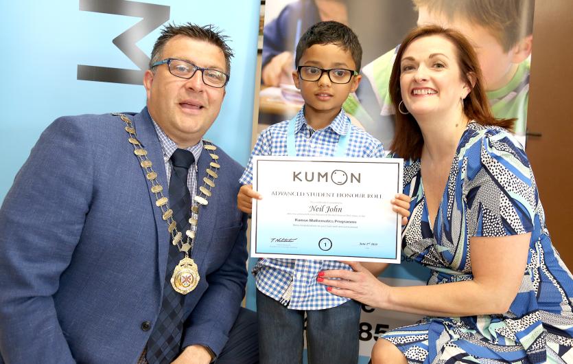 Neil John with Mayor Martin Miley and Colette Murran (Kumon Kildare Director)