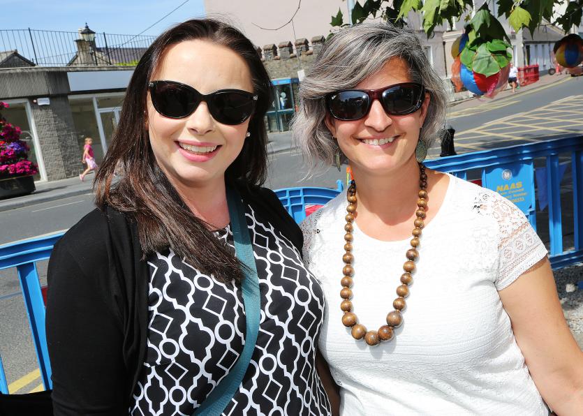 Lynda Donohoe and Ana Dorado