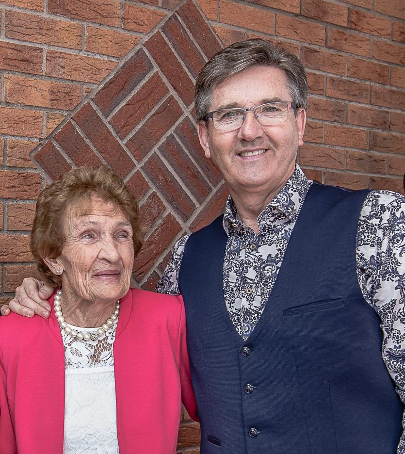 Lily-Leeson-with-Daniel-ODonnell1