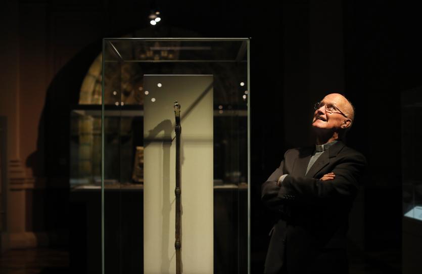 NO FEE PROSPEROUS CROZIER EXHIBITION JB5