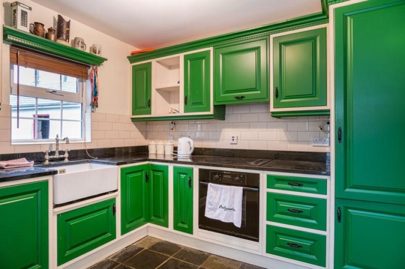 Spinning Wheel Cottage 3