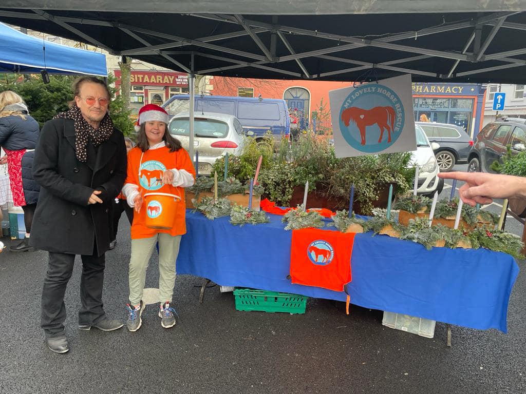 He moves in Mysterious Ways! Guess who turned up at Christmas market in