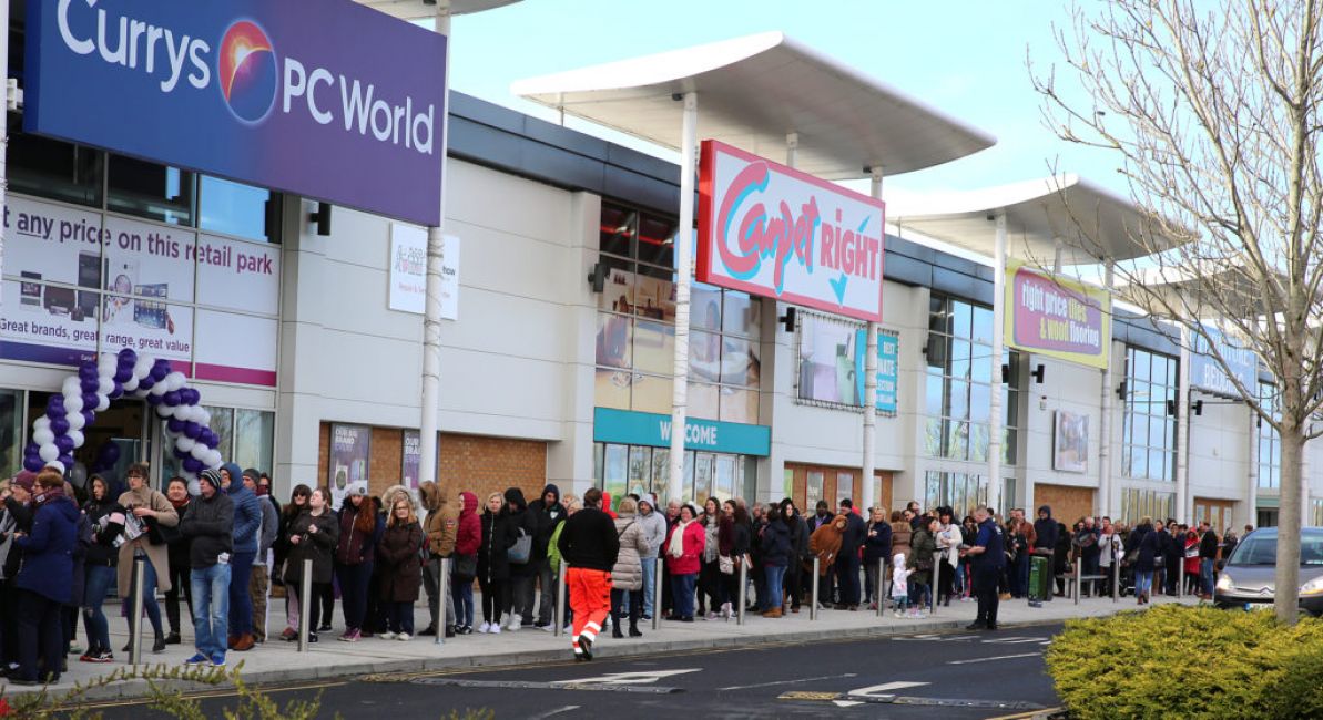 LATEST They're still queuing outside JYSK store in Naas! Photo 1 of