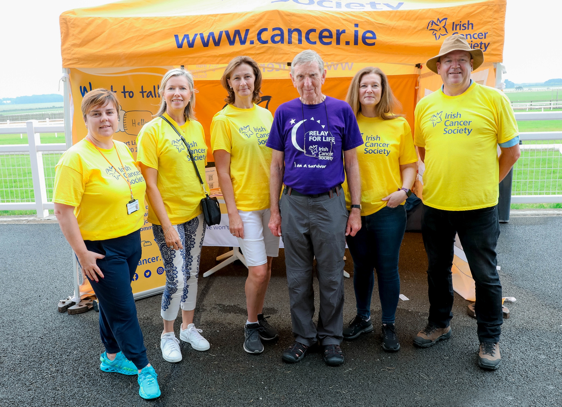 Peter O'Neill (Organiser) with Sarah McDonald, Helen Walker, Brí McCarthy, Aoife Hallagher and Brendan Clarke from the Irish Cancer Society
